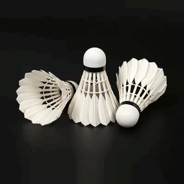 KUNLI bronze goose feather shuttlecock for wholesale and training