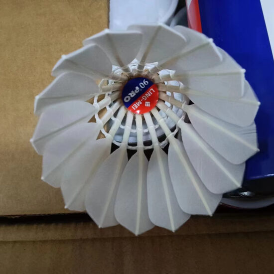 Lingmei 90Pro BWF goose feather shuttlecock with natural cork for tournaments