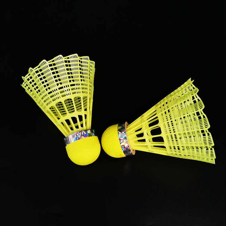 Nylon badminton shuttlecock similar to M350 for outdoor sports