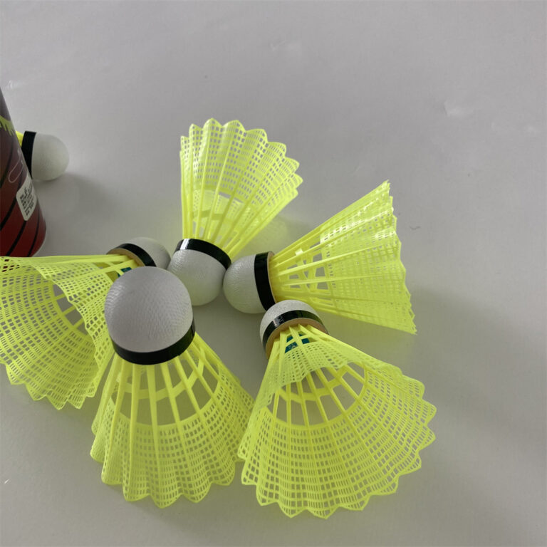 Windproof Nylon Outdoor Shuttlecock for Badminton