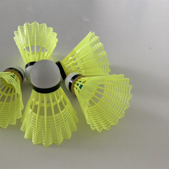 Windproof Nylon Outdoor Shuttlecock for Badminton


