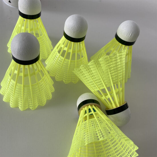 Windproof Nylon Outdoor Shuttlecock for Badminton

